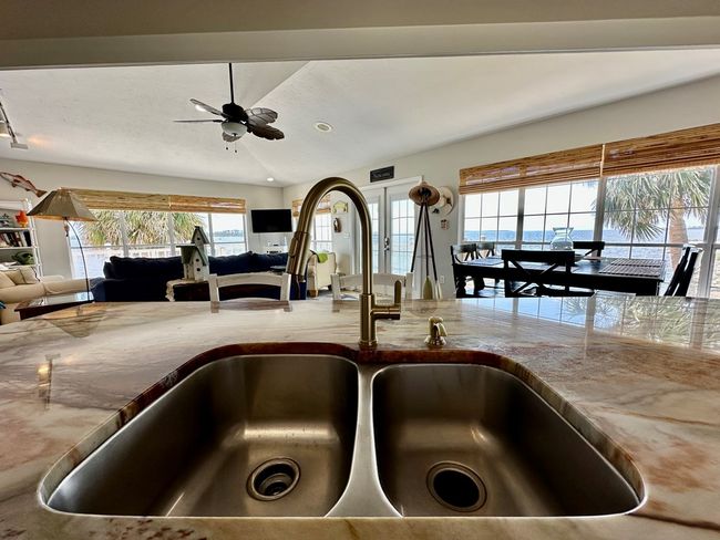 660 1 St St, House other with 3 bedrooms, 4 bathrooms and null parking in CEDAR KEY FL | Image 11