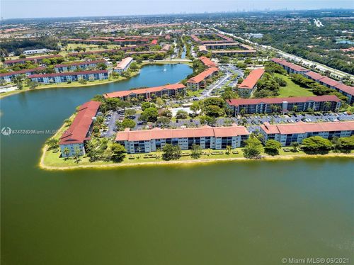 apt-208l-550 Sw 137th Ave, Pembroke Pines, FL, 33027-6930 | Card Image