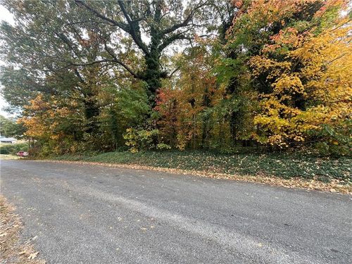 243 Hillcrest Rd, Linwood, NC, 27299-9292 | Card Image