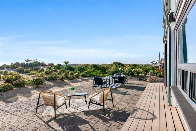 Open the accordion doors to integrate the sounds of waves crashing! | Image 19