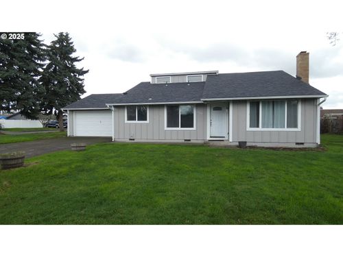 1123 E St, Independence, OR, 97351-1318 | Card Image