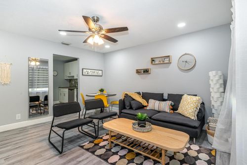 1-1051 Sw 32nd Ct, Fort Lauderdale, FL, 33315-2938 | Card Image