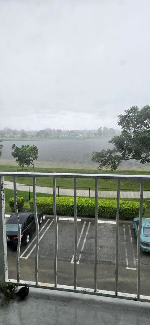 3b-470 Executive Center Drive, West Palm Beach, FL, 33401 | Card Image