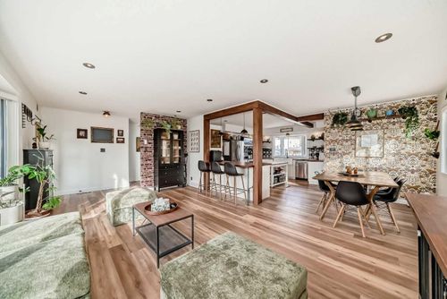 2155 Mackid Cres Ne, Calgary, AB, T2E6B5 | Card Image