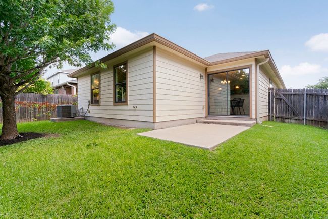 The yard is a blank canvas ready to be personalized. | Image 18