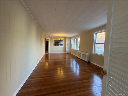 1271 Hobart Ave, Bronx, NY, 10461-6137 | Card Image