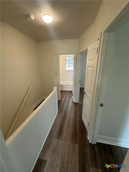 2-b-1204 E Warren Ave, Victoria, TX, 77901-4027 | Card Image