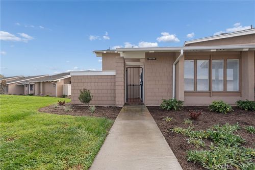 unit-520c-8855 Sutter Cir, Huntington Beach, CA, 92646-5712 | Card Image