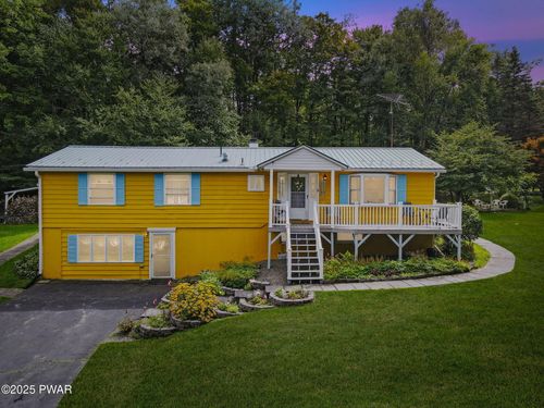 749 Rose Hill Rd, Lake Como, PA, 18437-1009 | Card Image