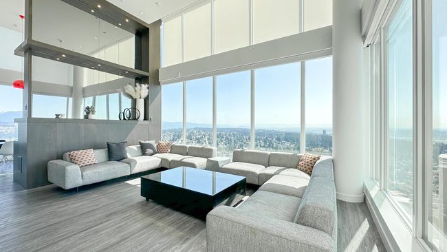 4702 - 567 Clarke Rd, Condo with 3 bedrooms, 2 bathrooms and 2 parking in Coquitlam BC | Image 23