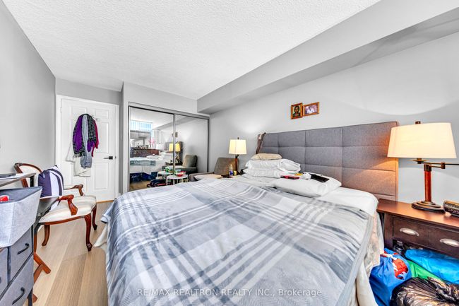 907 - 24 Hanover Rd, Condo with 2 bedrooms, 2 bathrooms and null parking in Brampton ON | Image 8