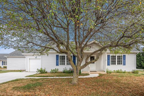 1000 W Villas Dr, Vicksburg, MI, 49097-9626 | Card Image