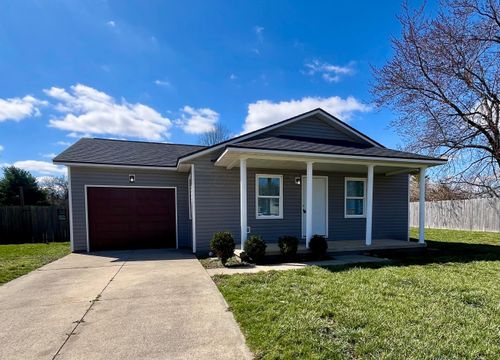 142 Mcdowell St, Bloomingburg, OH, 43106-9601 | Card Image