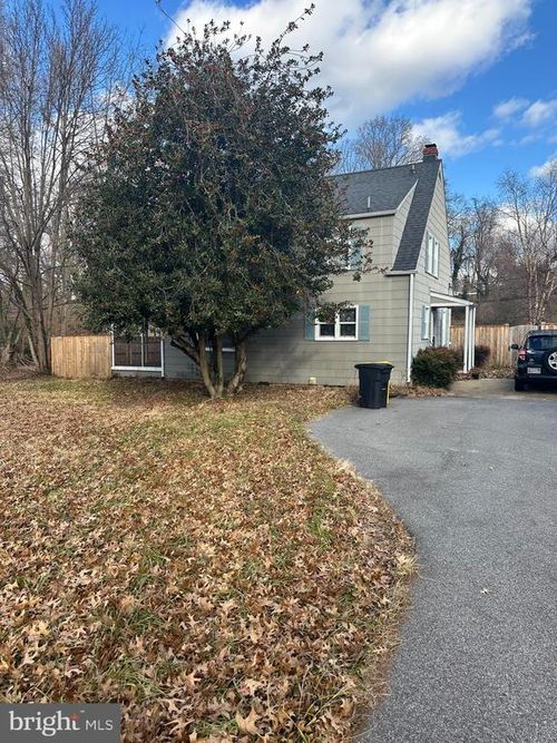 415 Stanford Ct, Arnold, MD, 21012-1828 | Card Image