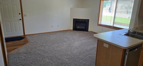 1-5293 Manchester Dr, Maple Plain, MN, 55359-9300 | Card Image