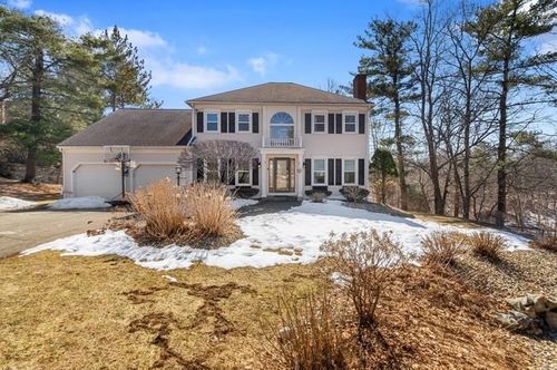 7 Blacksmith Way, Saugus, MA, 01906-4439 | Card Image
