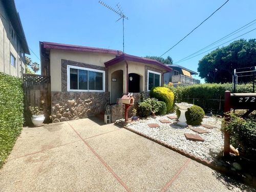 2727 Blenheim Ave, Redwood City, CA, 94063-3205 | Card Image