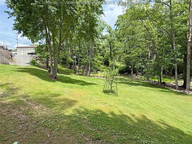 960 Grandview Rd, House other with 4 bedrooms, 3 bathrooms and null parking in Daniels WV | Image 13