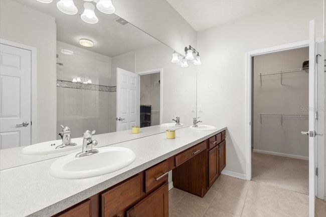 Master Bathroom | Image 26
