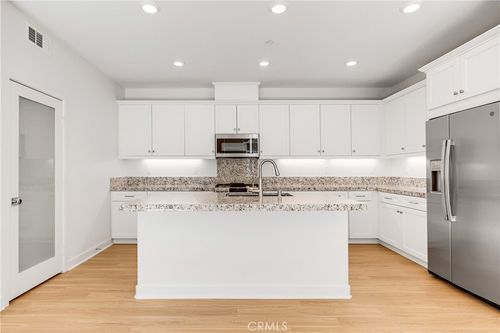 208 Siena, Lake Forest, CA, 92630-7635 | Card Image