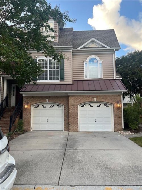 4420 Barkingdale Dr, Virginia Beach, VA, 23462-4648 | Card Image