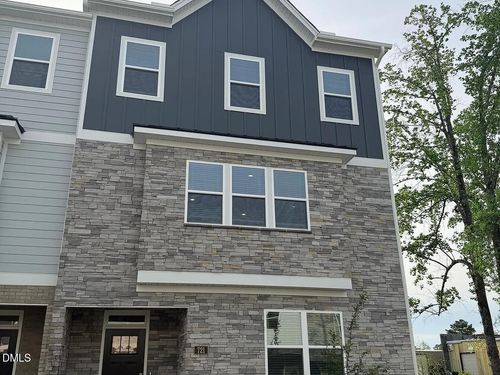 721 Lucky Clover Way, Fuquay Varina, NC, 27526-1008 | Card Image