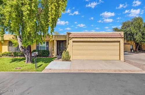 2116 W Claremont St, Phoenix, AZ, 85015-1905 | Card Image