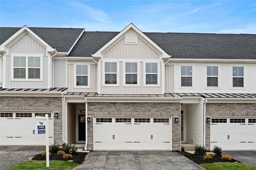 104 Leah Drive, Jackson Twp, PA, 16063 | Card Image