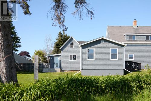 11 Hebrew Ave, Souris, PE, C0A0A8 | Card Image