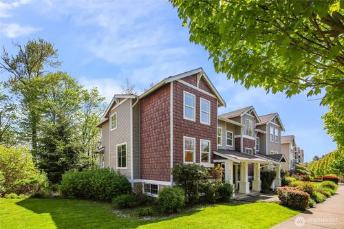 6868 Holly Park Dr S, Seattle, WA, 98118-3501 | Card Image