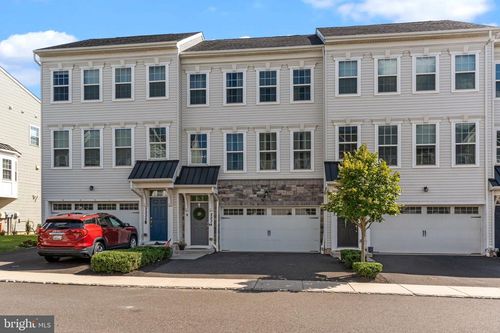 2234 Evin Dr, WARRINGTON, PA, 18976-3034 | Card Image