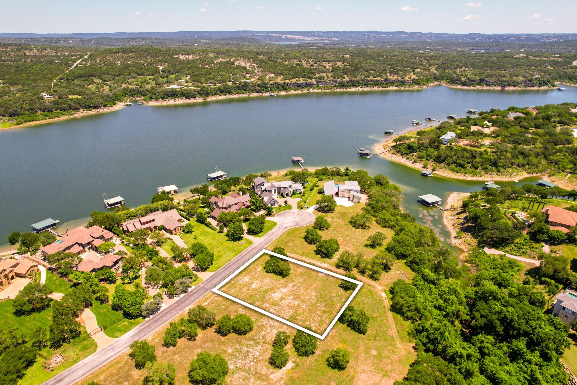 Land in Spicewood