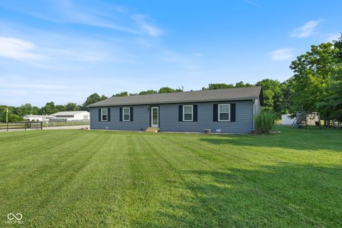 6919 E Us Highway 36, Bainbridge, IN, 46105-9611 | Card Image