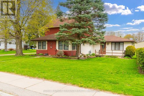 64 Wellington Avenue, Southwest Middlesex (Appin), ON, N0L1A0 | Card Image