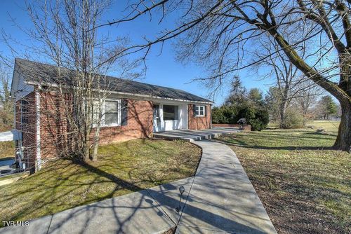 329 Old Stage Trl, Bristol, TN, 37620-8684 | Card Image