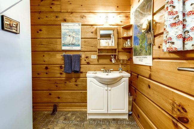 698 Tiny Beaches Rd S, House other with 4 bedrooms, 2 bathrooms and 5 parking in Tiny ON | Image 18