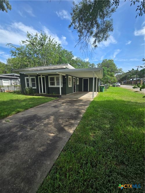 1501 Rosebud Ave, Victoria, TX, 77901-3436 | Card Image
