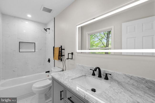 13813 Rippling Brook Dr, House other with 7 bedrooms, 6 bathrooms and null parking in SILVER SPRING MD | Image 30