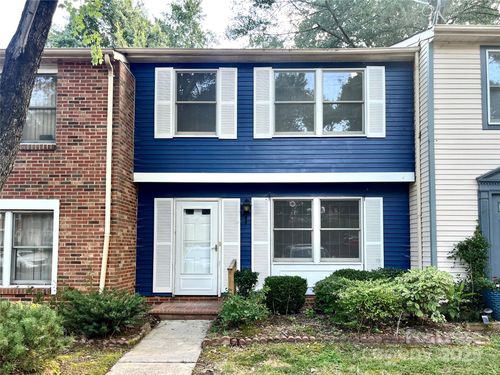 8234 Knights Bridge Rd, Charlotte, NC, 28210-5752 | Card Image