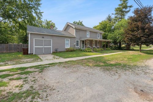 102 S Wood St, Hudson, MI, 49247-1443 | Card Image