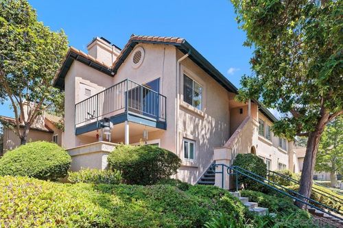 d-11239 Avenida De Los Lobos, San Diego, CA, 92127-5801 | Card Image