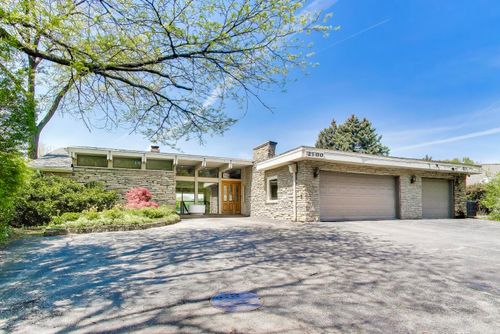 2100 Valley Lo Ln, Glenview, IL, 60025-1725 | Card Image