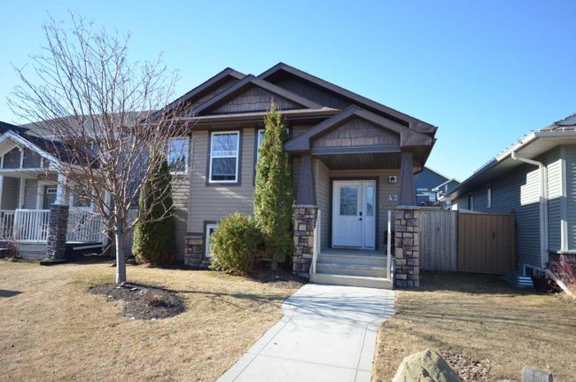 43 Regatta Way, Home with 3 bedrooms, 2 bathrooms and 2 parking in Sylvan Lake AB | Image 2