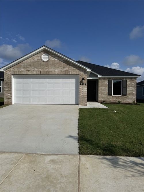 2598 E Meramec Street, Fayetteville, AR, 72701 | Card Image