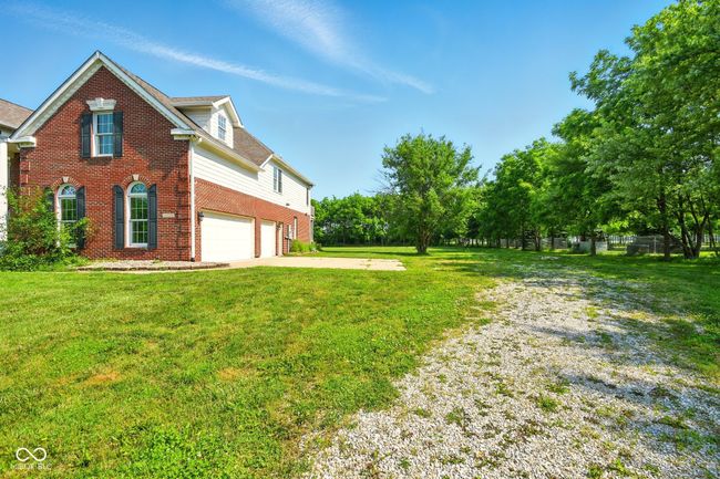 4450 W 300 N, House other with 4 bedrooms, 3 bathrooms and null parking in Fairland IN | Image 4