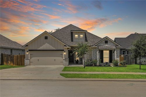 4021 Brownway Dr, College Station, TX, 77845-2203 | Card Image