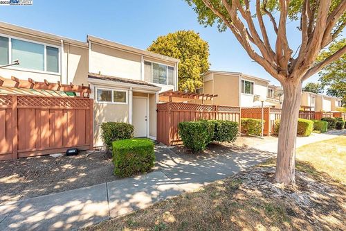 4562 Deerfield Ter, Fremont, CA, 94538-4047 | Card Image