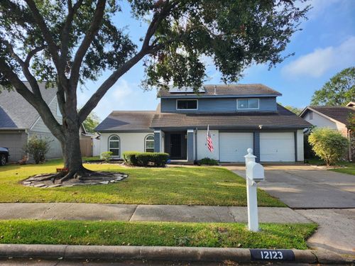 12123 Monticeto Ln, Meadows Place, TX, 77477-1524 | Card Image