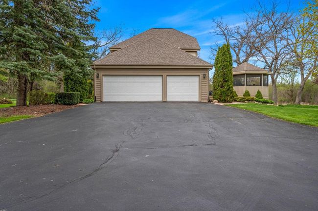 W343S9320 Jericho Drive, House other with 4 bedrooms, 3 bathrooms and null parking in Eagle WI | Image 37
