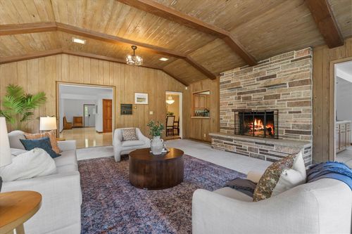 2416 W Dean Court, River Hills, WI, 53217 | Card Image